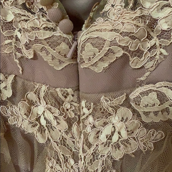 Beautiful elegant Mauve pink evening gown . - Picture 5 of 11